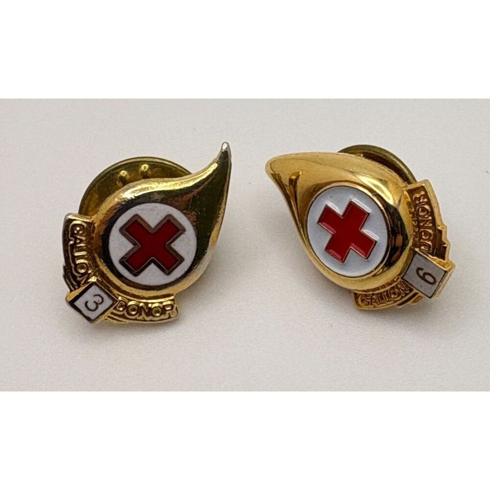 Vintage American Red Cross Blood Donor Pins Lot Of 5 Gold Tone 2 3 6 Gallon - Picture 6 of 8